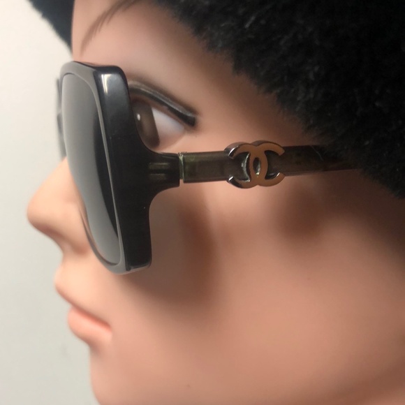 CHANEL Polarized Grey Tweed Print Frame CC Logo Sunglasses-5218 - Picture 1 of 7